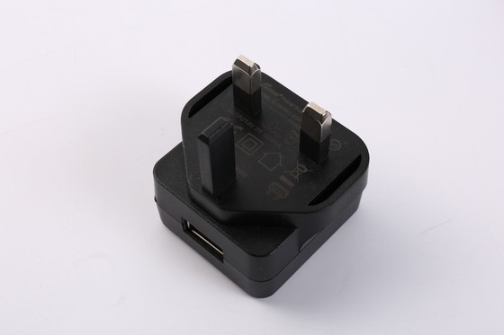 สีดำ 6W 5V 1A PD USB Power Adapter 5V 1.2A 5V 0.5A IEC60335 IEC60065